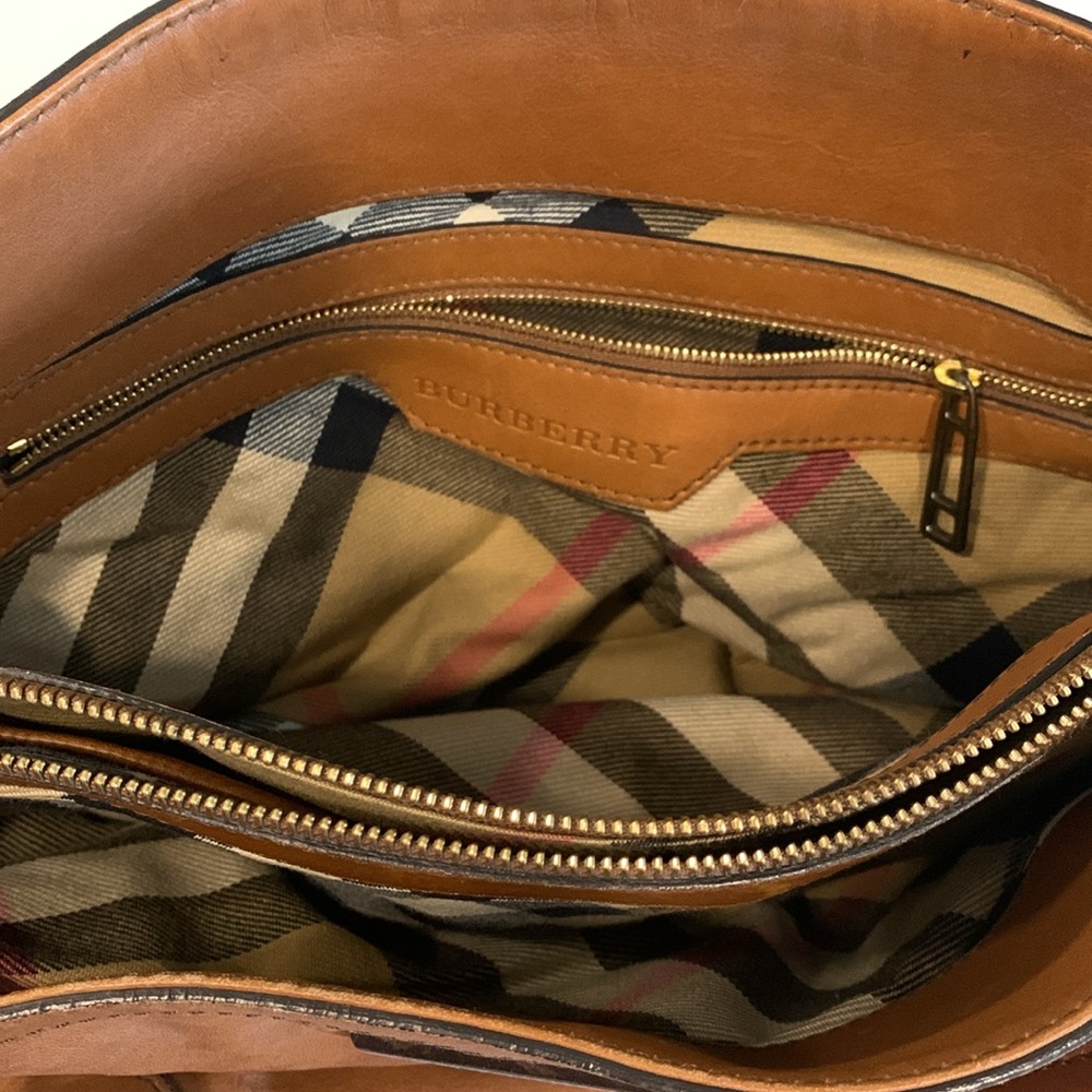 Burberry Belt Bag with Adjustable Strap - Picture 14 of 16